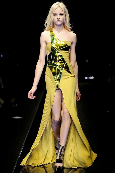 versace fall 2010